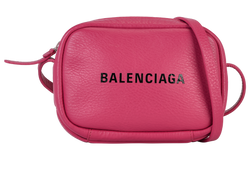 Logo Crossbody Camera, Leather, Pink, 528147, 3*